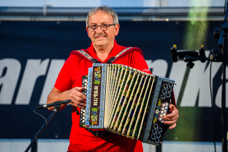 HARMONIKA (33 of 114)